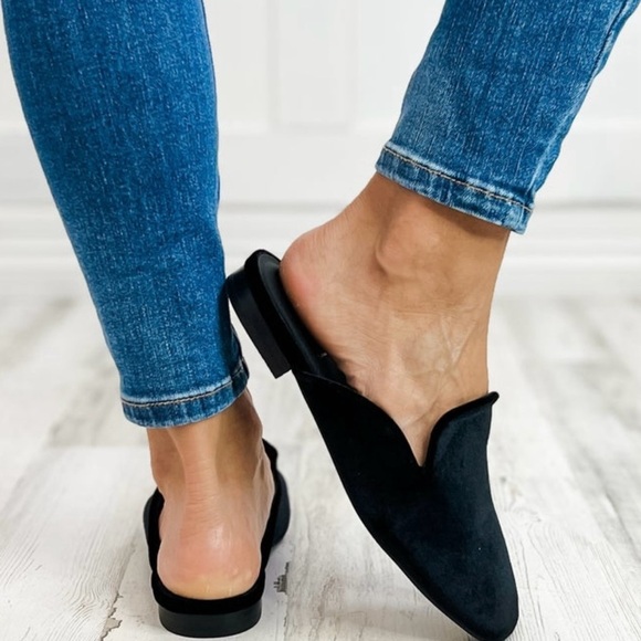 NEW Corkys | Hey Girl Slip On Mules Size 10 Black Velvet - Picture 4 of 9
